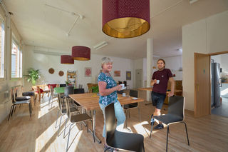 Begegnungen auf die Sprünge helfen