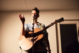 Melancholischer Folk-Pop auf einer Kegelbahn